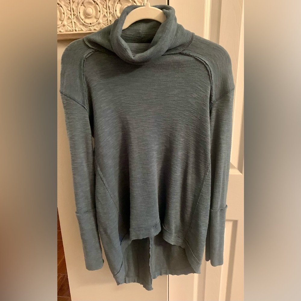 We The Free Teal Split Back Turtleneck Cowl Tunic Thermal
Sweater - XS - Picture 3 of 9